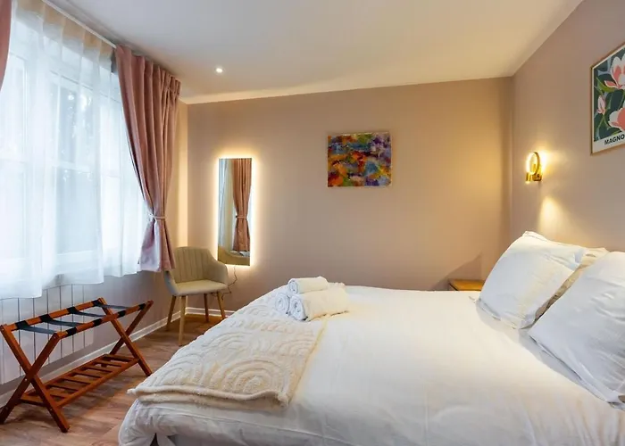 Apartment Le Nid De Rigny Avec Terrasse Et Place Parking Ext